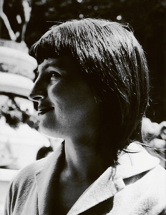 maria-papa-rostkowska-paris-portrait-1957